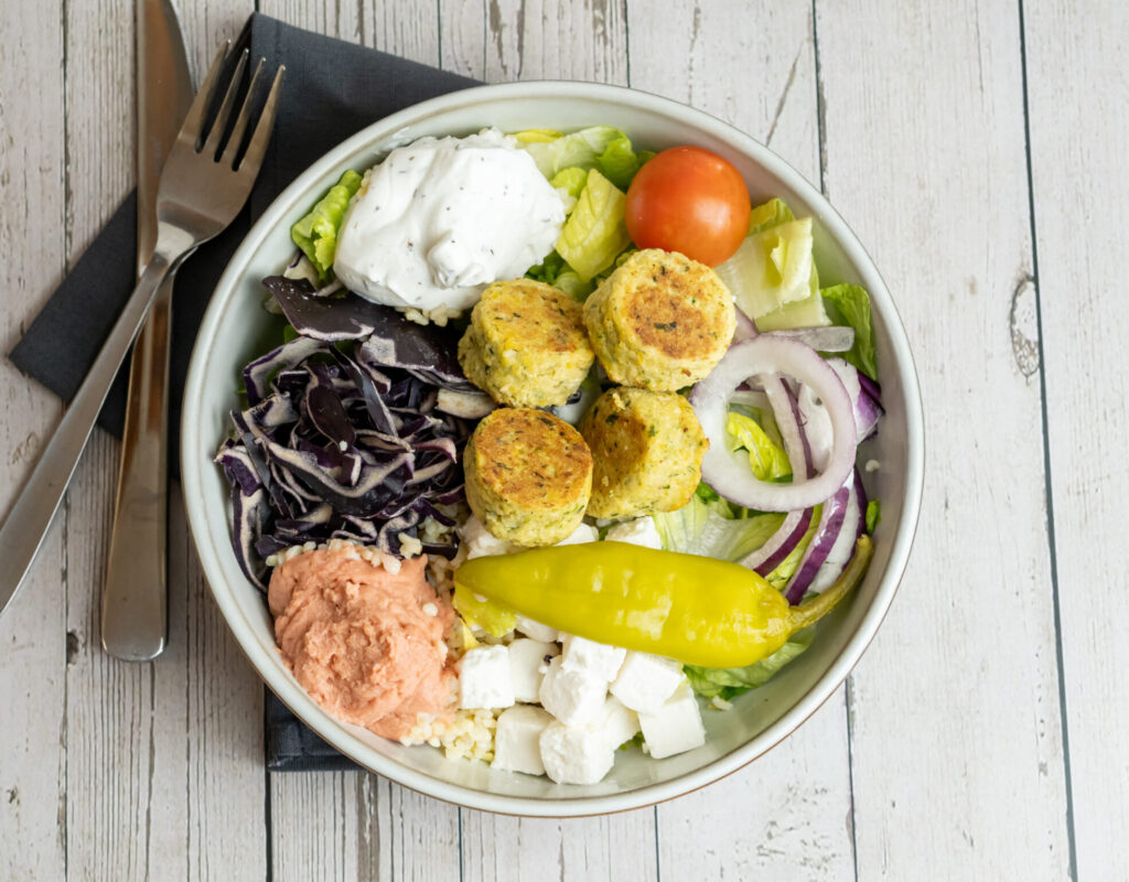 Falafelsallad med bulgur